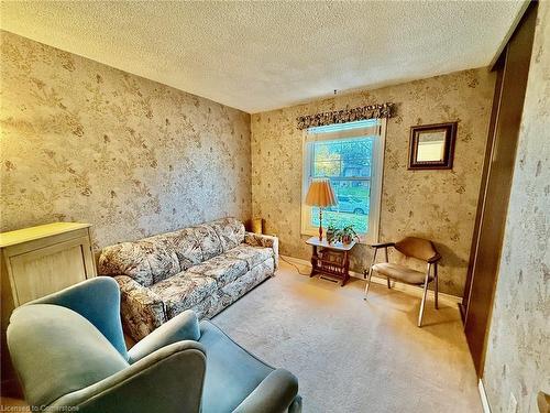 3056 Tecumseh Drive, Burlington, ON - Indoor Photo Showing Other Room