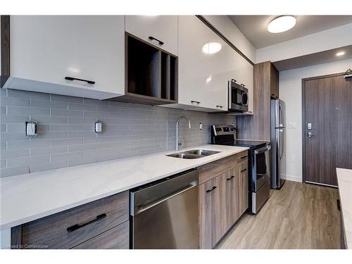 2306-49 Walnut Street S, Hamilton, ON - Indoor Photo Showing Kitchen With Stainless Steel Kitchen With Double Sink With Upgraded Kitchen