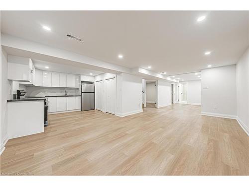 146 Gordon Drummond Avenue, Hamilton, ON - Indoor Photo Showing Kitchen