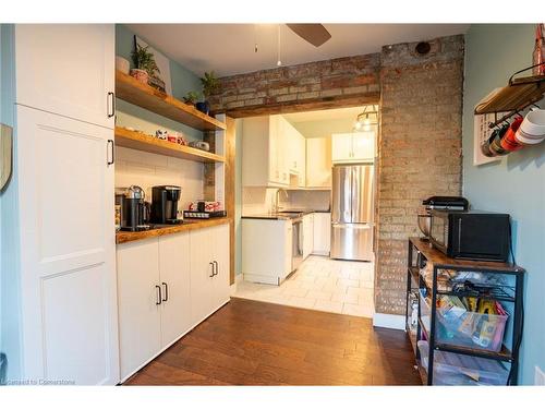 166 Catharine Street N, Hamilton, ON - Indoor Photo Showing Kitchen