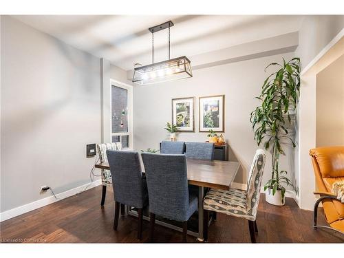 166 Catharine Street N, Hamilton, ON - Indoor Photo Showing Dining Room