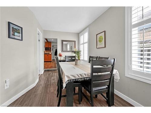 77 Argyle Street S, Caledonia, ON - Indoor Photo Showing Dining Room