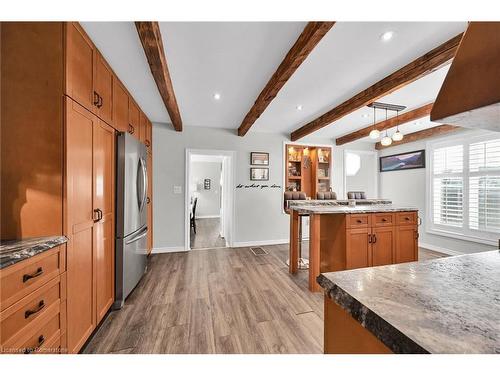 77 Argyle Street S, Caledonia, ON - Indoor Photo Showing Kitchen