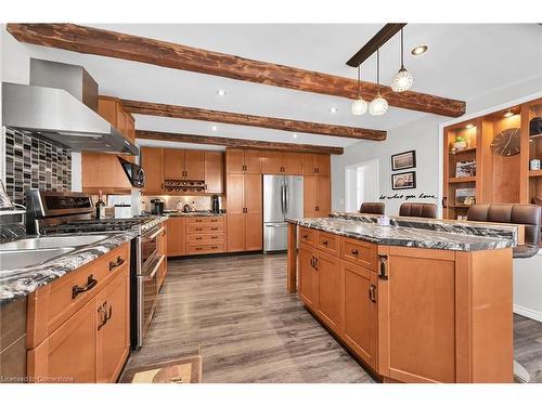 77 Argyle Street S, Caledonia, ON - Indoor Photo Showing Kitchen