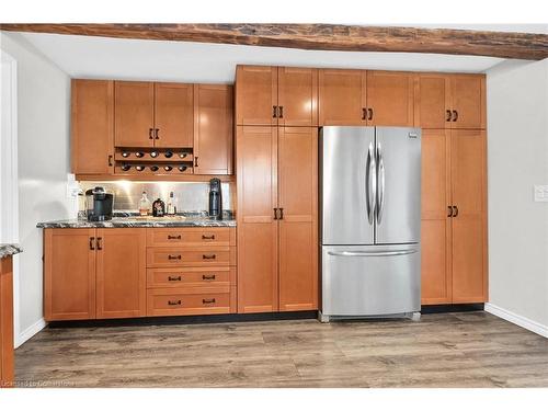 77 Argyle Street S, Caledonia, ON - Indoor Photo Showing Kitchen