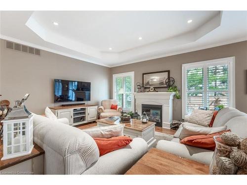 22 Martha Court, Fenwick, ON - Indoor Photo Showing Living Room With Fireplace