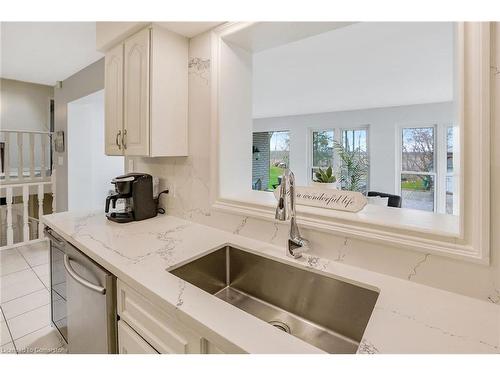 61 Blossom Avenue, Brantford, ON - Indoor Photo Showing Kitchen