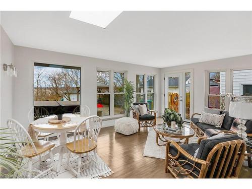 61 Blossom Avenue, Brantford, ON - Indoor Photo Showing Living Room