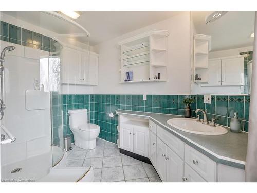 61 Blossom Avenue, Brantford, ON - Indoor Photo Showing Bathroom