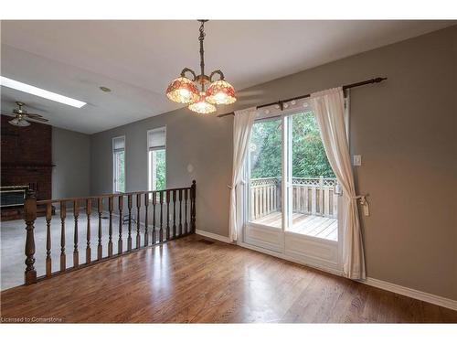 Upper-2141 Cleaver Avenue, Burlington, ON - Indoor Photo Showing Other Room