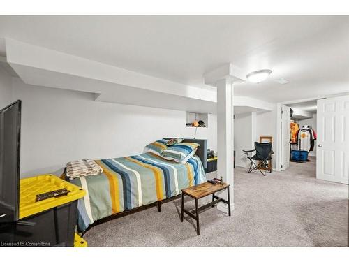 95 Spadina Avenue, Hamilton, ON - Indoor Photo Showing Bedroom