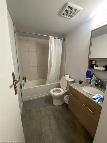 112, Room 3-338 Albert Street, Waterloo, ON - Indoor Photo Showing Bathroom