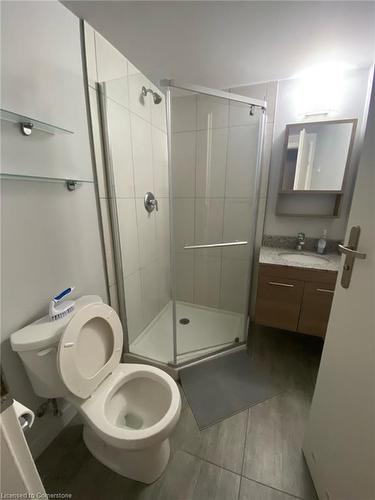 112, Room 3-338 Albert Street, Waterloo, ON - Indoor Photo Showing Bathroom