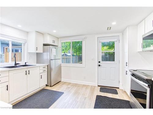 12 Napier Street, St. Catharines, ON - Indoor Photo Showing Kitchen