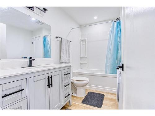 12 Napier Street, St. Catharines, ON - Indoor Photo Showing Bathroom