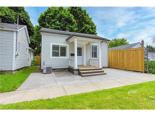 12 Napier Street, St. Catharines, ON - Outdoor