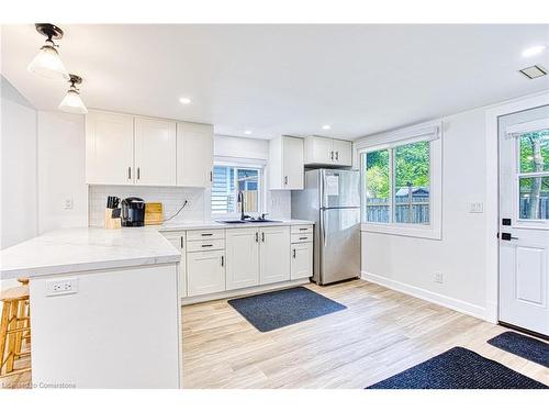 12 Napier Street, St. Catharines, ON - Indoor Photo Showing Kitchen