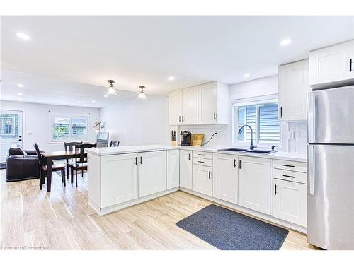 12 Napier Street, St. Catharines, ON - Indoor Photo Showing Kitchen With Upgraded Kitchen