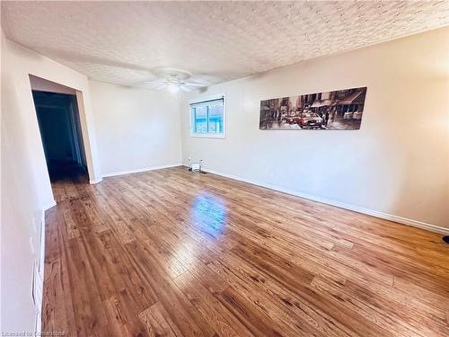 Upper-60 Sandsprings Crescent, Kitchener, ON - Indoor Photo Showing Other Room