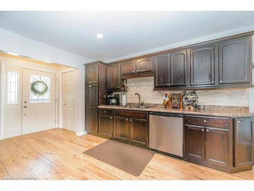 Upper-60 Sandsprings Crescent, Kitchener, ON - Indoor Photo Showing Kitchen