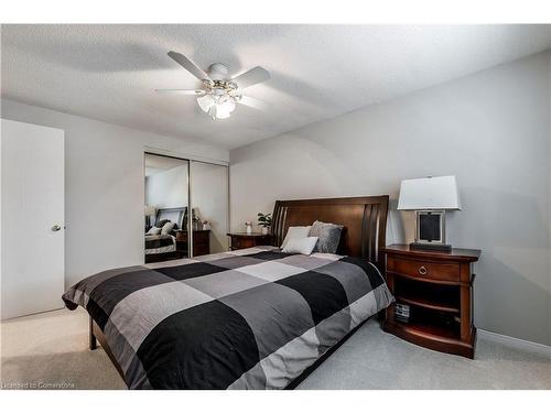 2031 Headon Forest Drive, Burlington, ON - Indoor Photo Showing Bedroom