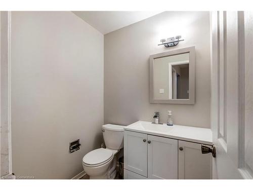 2031 Headon Forest Drive, Burlington, ON - Indoor Photo Showing Bathroom