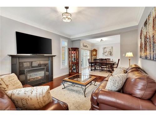 4070 Stadelbauer Drive, Beamsville, ON - Indoor Photo Showing Living Room With Fireplace