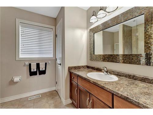 4070 Stadelbauer Drive, Beamsville, ON - Indoor Photo Showing Bathroom