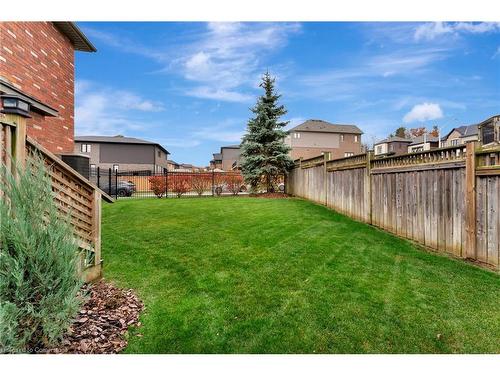 4070 Stadelbauer Drive, Beamsville, ON - Outdoor With Backyard