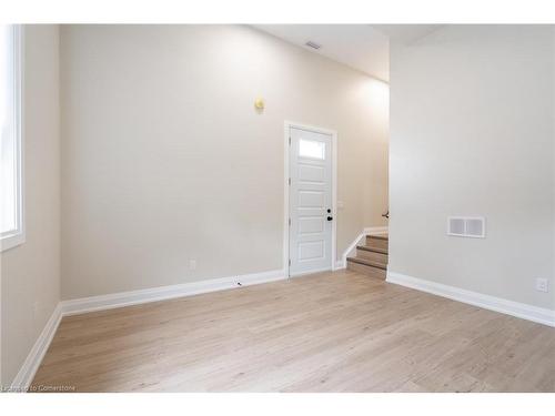 B-9 Munn Street, Hamilton, ON - Indoor Photo Showing Other Room