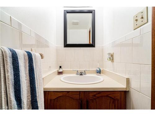 50 Shadeland Crescent, Stoney Creek, ON - Indoor Photo Showing Bathroom