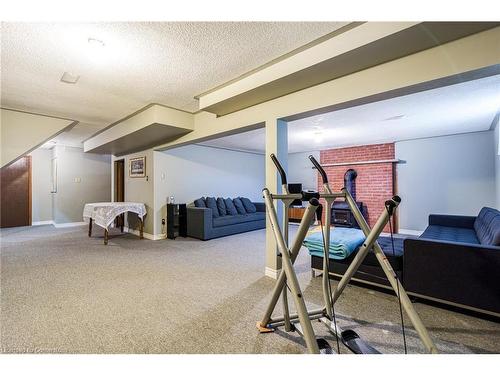 50 Shadeland Crescent, Stoney Creek, ON - Indoor Photo Showing Gym Room