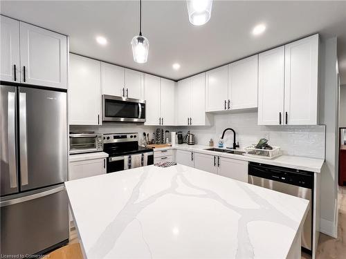 2-366 John Street N, Hamilton, ON - Indoor Photo Showing Kitchen With Upgraded Kitchen