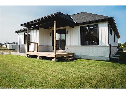 19 Oakley Drive, Niagara-On-The-Lake, ON - Outdoor With Deck Patio Veranda