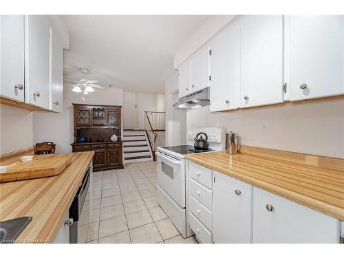 51 Monteagle Court, Hamilton, ON - Indoor Photo Showing Kitchen