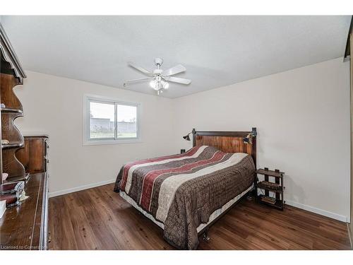 51 Monteagle Court, Hamilton, ON - Indoor Photo Showing Bedroom