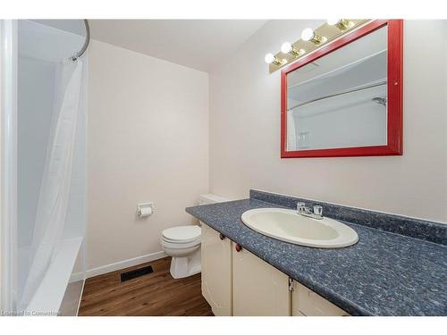 51 Monteagle Court, Hamilton, ON - Indoor Photo Showing Bathroom