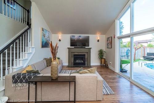 9 Bing Crescent, Stoney Creek, ON - Indoor With Fireplace