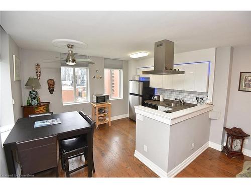 1105-36 James Street S, Hamilton, ON - Indoor Photo Showing Kitchen