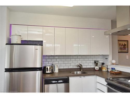 1105-36 James Street S, Hamilton, ON - Indoor Photo Showing Kitchen