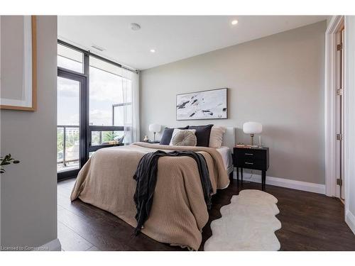 504-101 Locke Street S, Hamilton, ON - Indoor Photo Showing Bedroom