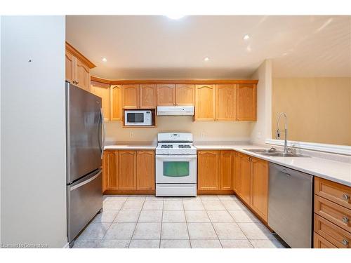 3-54 Glenwood Drive, Brantford, ON - Indoor Photo Showing Kitchen With Double Sink