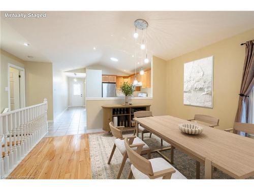 3-54 Glenwood Drive, Brantford, ON - Indoor Photo Showing Dining Room