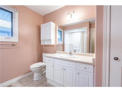 3-54 Glenwood Drive, Brantford, ON - Indoor Photo Showing Bathroom