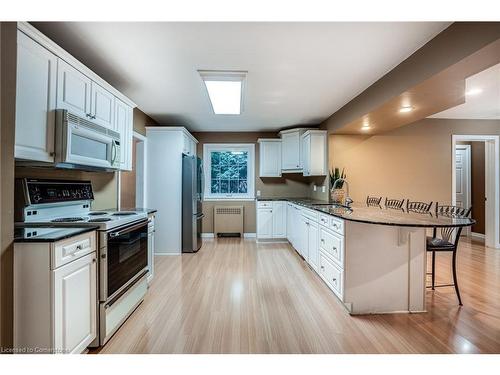 16 Durham Road, Stoney Creek, ON - Indoor Photo Showing Kitchen