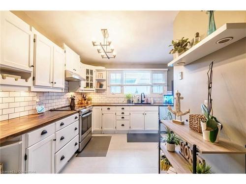 69 Ronaldshay Avenue, Hamilton, ON - Indoor Photo Showing Kitchen With Upgraded Kitchen