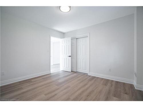 2-102 Donnici Drive, Hamilton, ON - Indoor Photo Showing Other Room