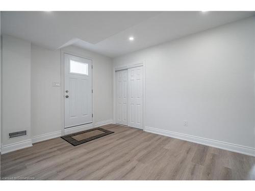 2-102 Donnici Drive, Hamilton, ON - Indoor Photo Showing Other Room