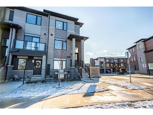 27-590 North Service Road, Stoney Creek, ON - Outdoor