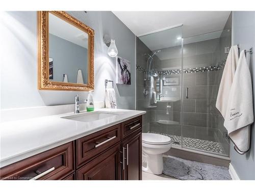 1351 Hazelton Boulevard, Burlington, ON - Indoor Photo Showing Bathroom